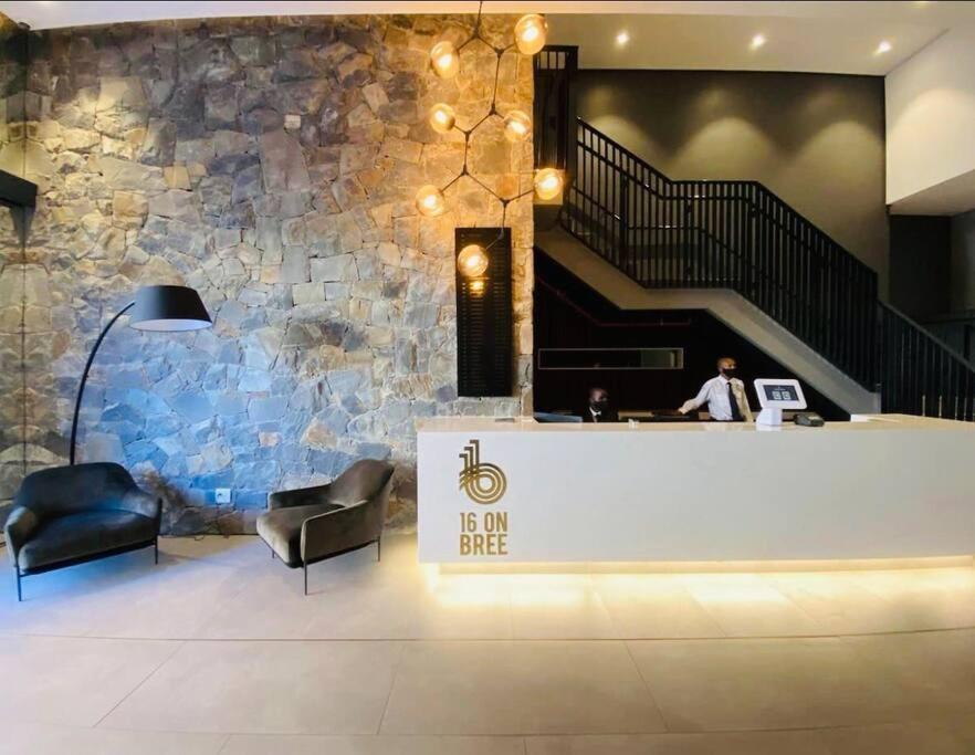 Skyline Views Stylish Studio With Pool, Parking No Load Shedding Кейптаун Екстериор снимка